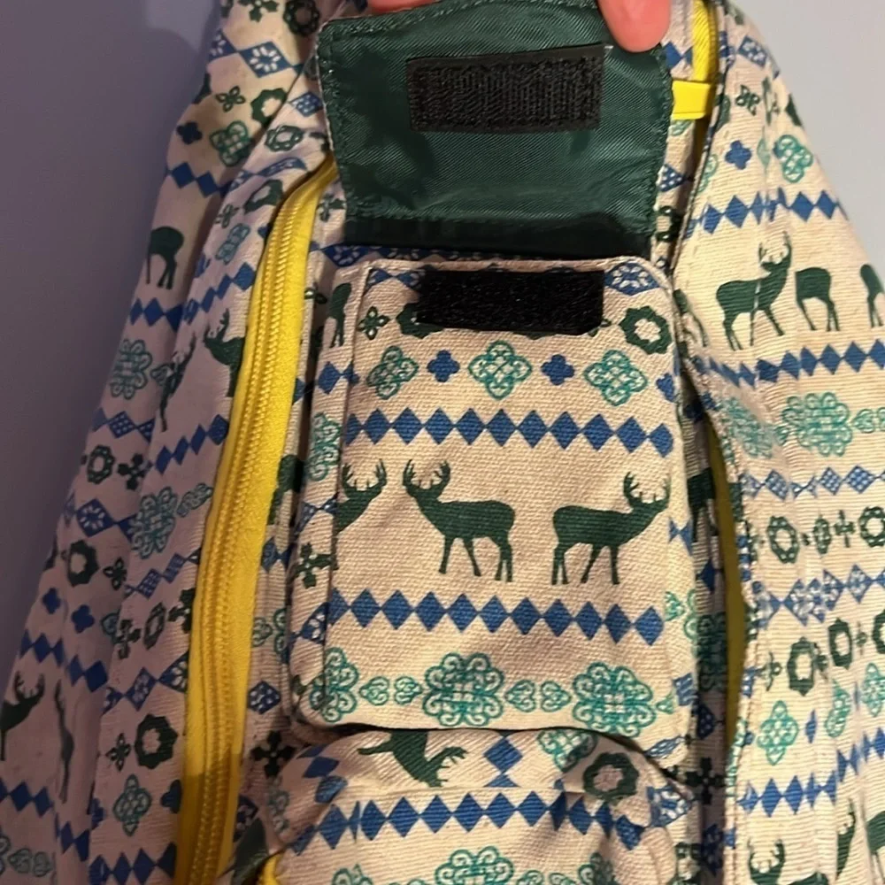 Kavu sling bag
